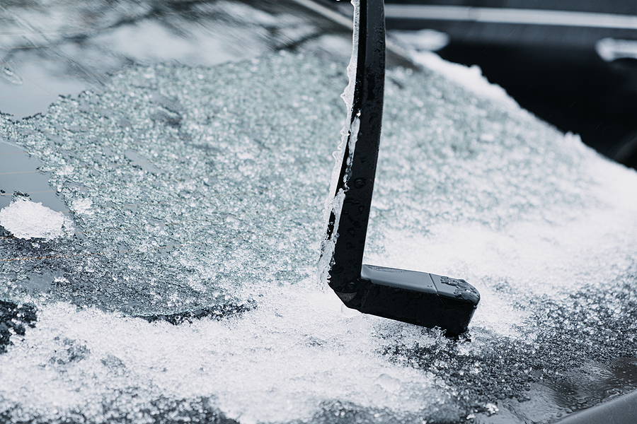 3 Tips for Winter Windshield Care